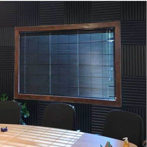 Placa 3D Ripada Autoadesiva - 50x50CM Revestimento decorativo de parede.